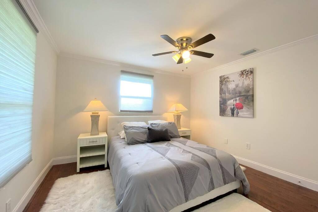 Cheerfull 4/Bed/ 3 Bath / Pool / Best Location Naples Exterior photo