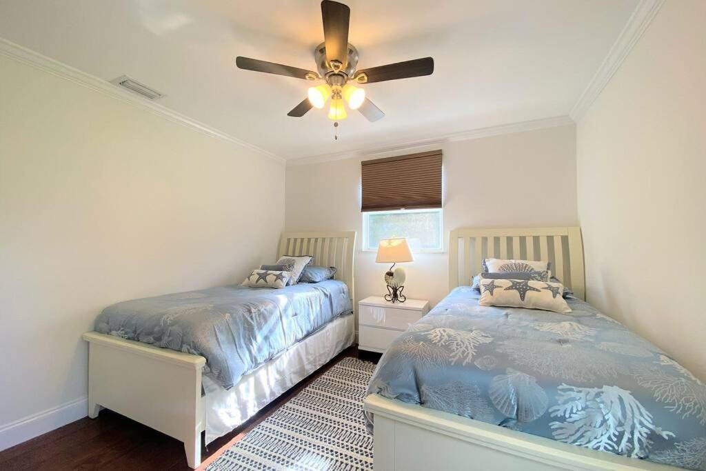 Cheerfull 4/Bed/ 3 Bath / Pool / Best Location Naples Exterior photo