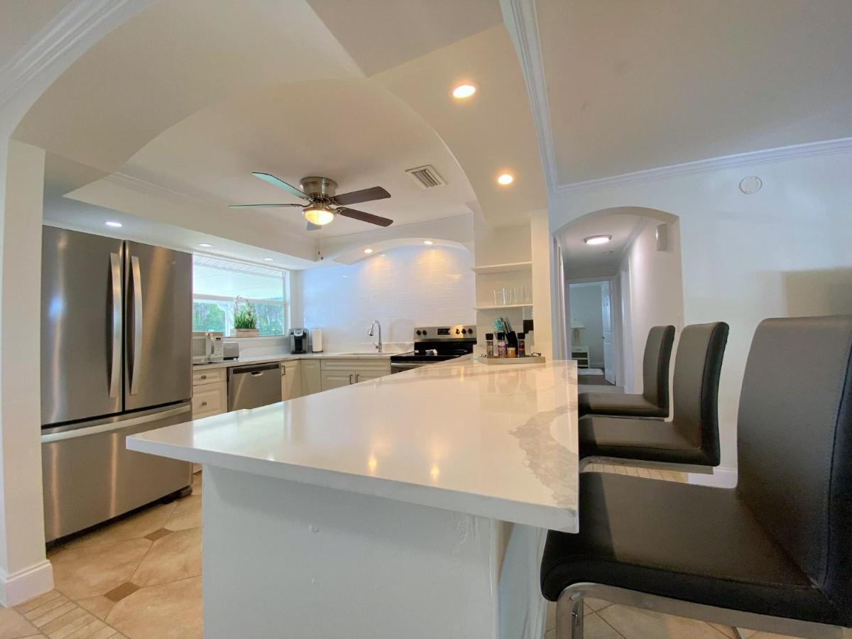 Cheerfull 4/Bed/ 3 Bath / Pool / Best Location Naples Exterior photo